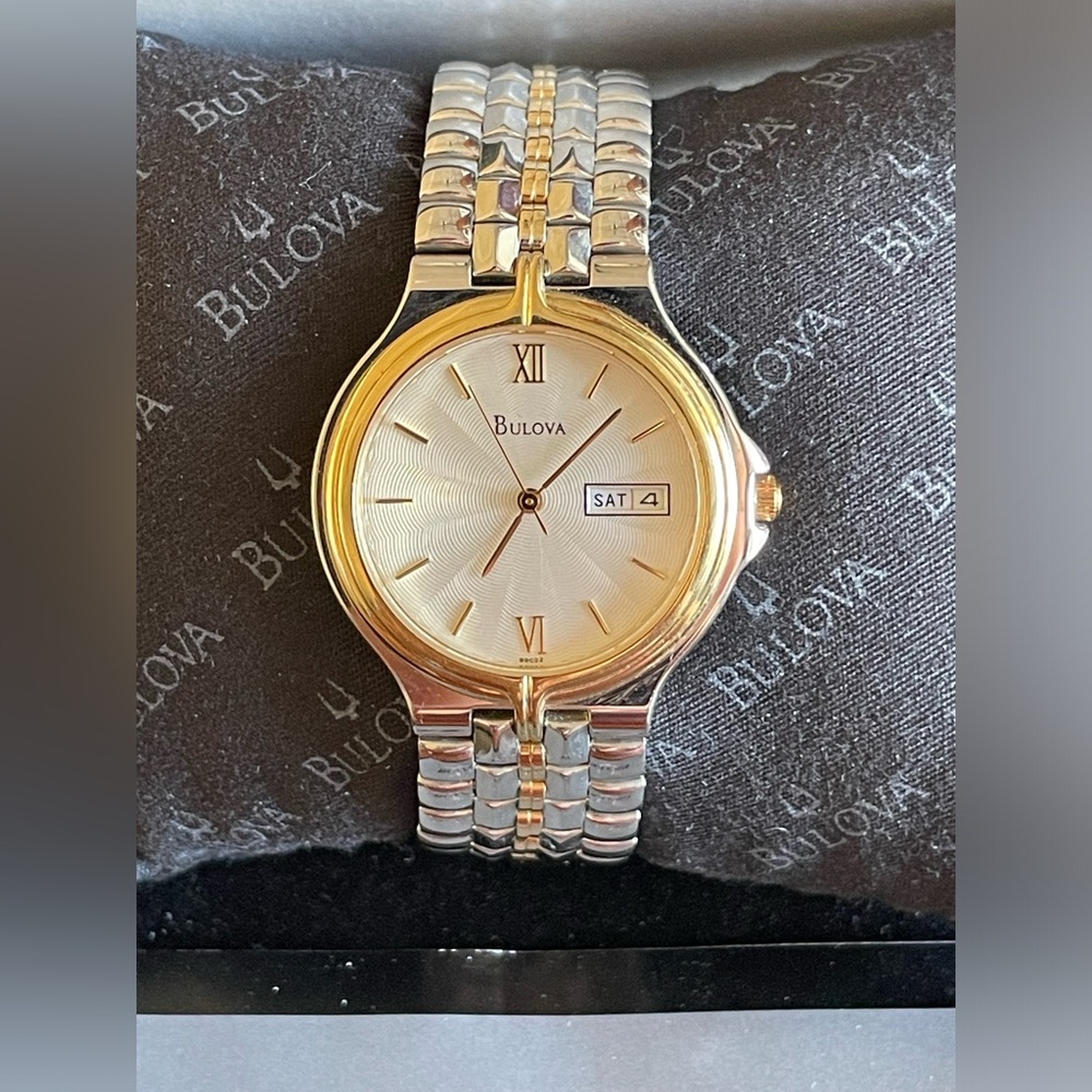Bulova mens dress watch two tone with day/date feature